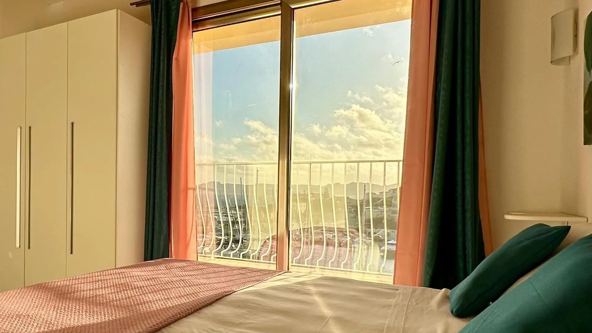 Affittacamere Hotel Chez Coco La Maddalena