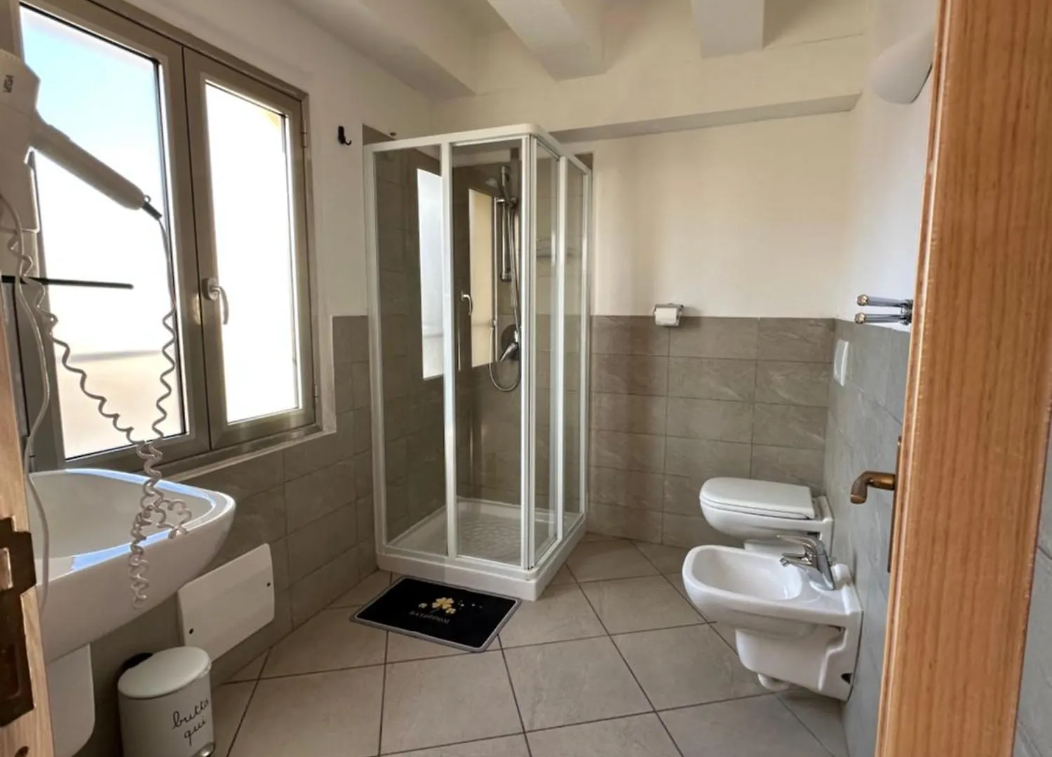 Affittacamere Hotel Chez Coco La Maddalena
